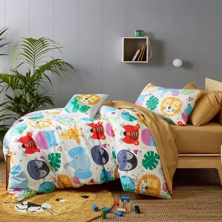 Happy Kids Our Planet Glow In The Dark Quilt Cover Set Multicoloured 3 Happy Kids Our Planet Glow In The Dark Quilt Cover Set Multicoloured