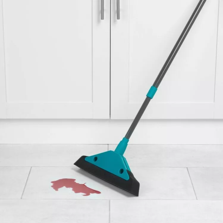 Beldray Pet Plus One Sweep Foam Broom 11 Beldray Pet Plus One Sweep Foam Broom - Image 9