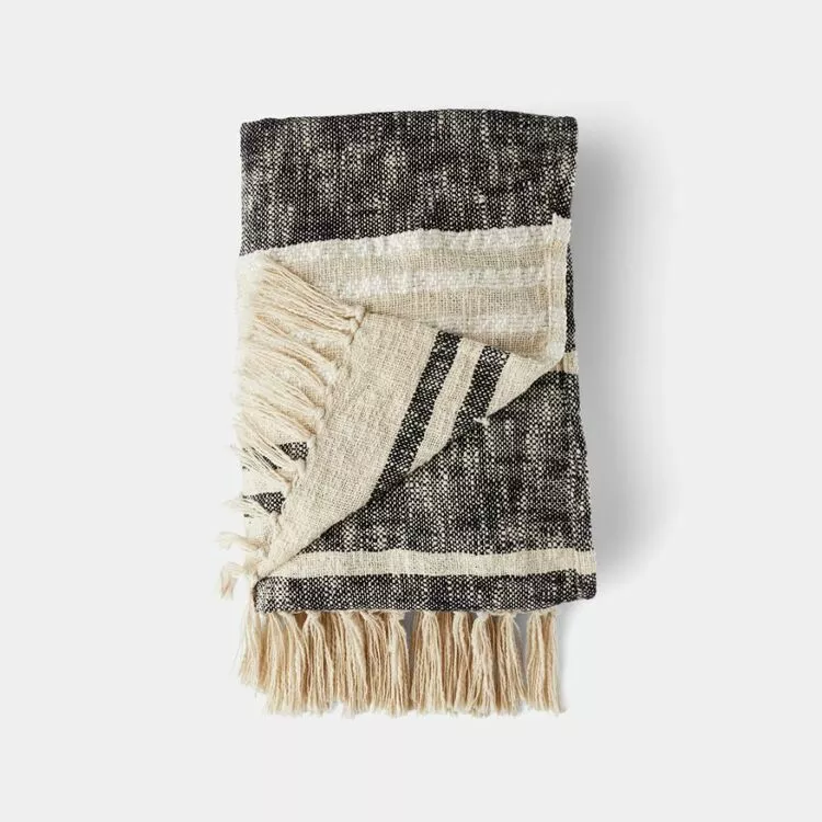 Shaynna Blaze Bo Throw 130 X 170 Cm Black 130 X 170 Cm 4 Shaynna Blaze Bo Throw 130 X 170 Cm Black 130 X 170 Cm - Image 2