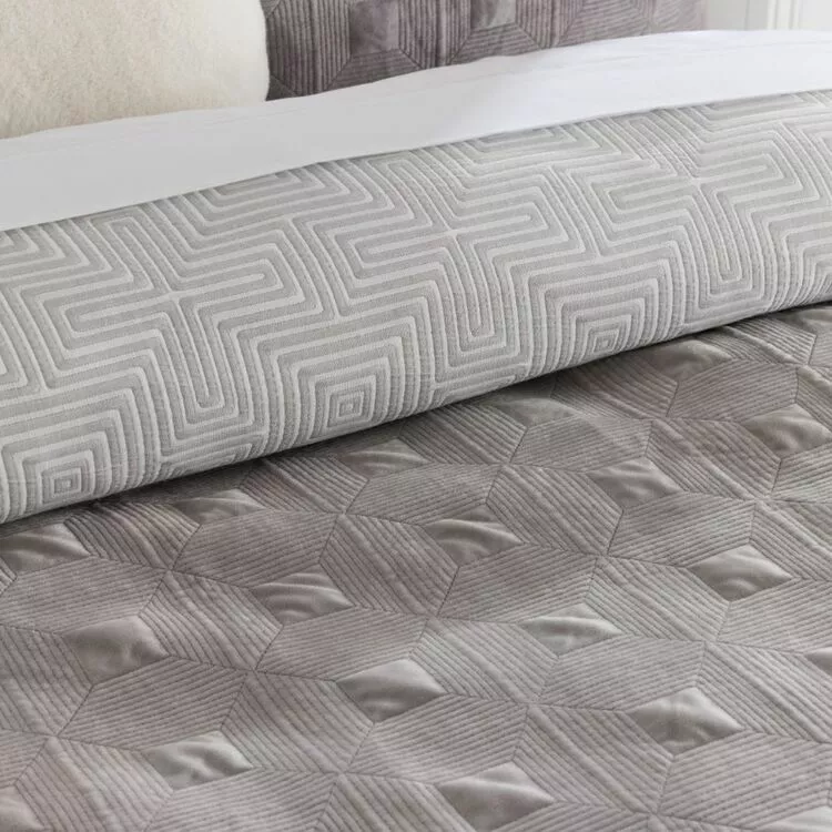 Jane Lamerton Home Nova Quilted Quilt Cover Set Grey 4 Jane Lamerton Home Nova Quilted Quilt Cover Set Grey - Image 2